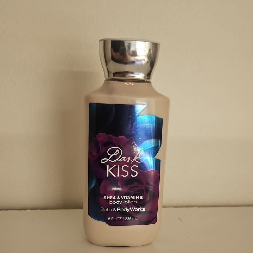 Bath & Body Works Dark Kiss Body Lotion - Cream